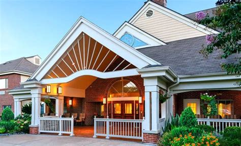 luxury assisted living homes